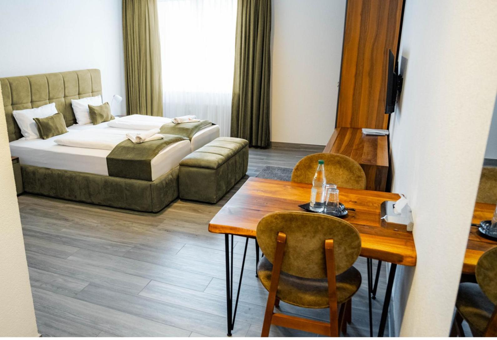E&B Hotel 코르브 외부 사진