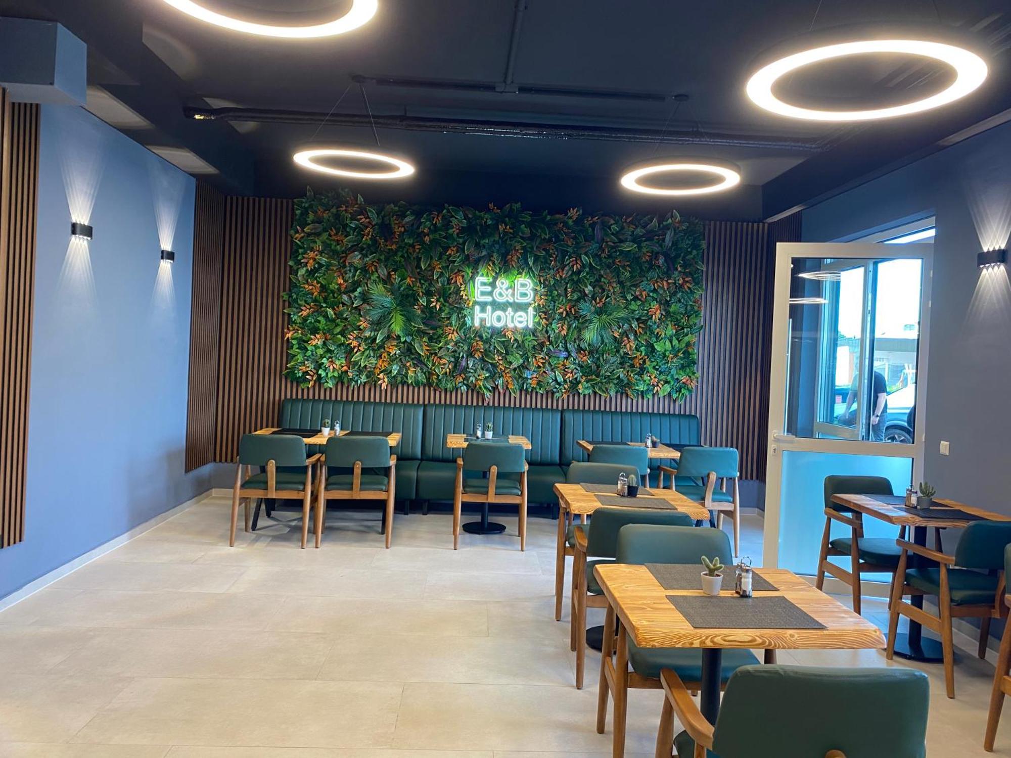E&B Hotel 코르브 외부 사진